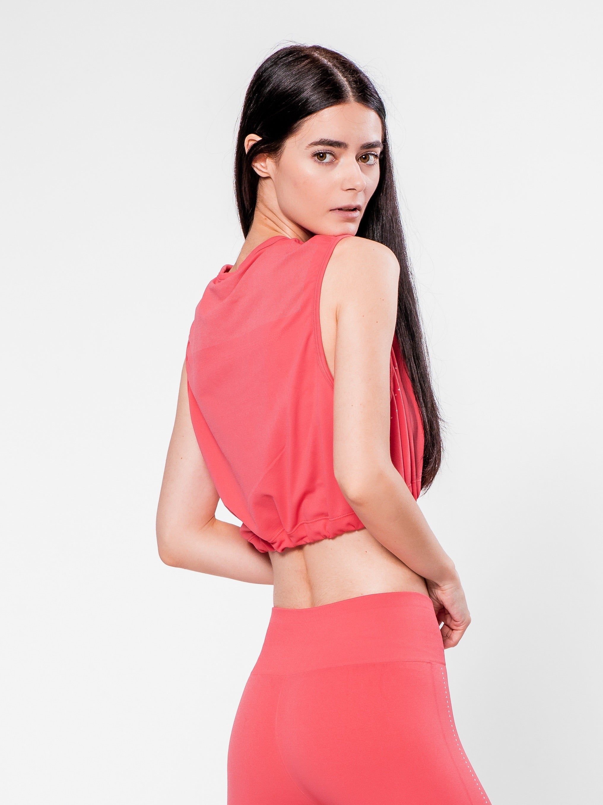 Traction Crop Vest - Blood Orange